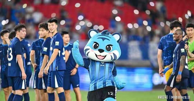 武汉三镇足球俱乐部现任球员名单