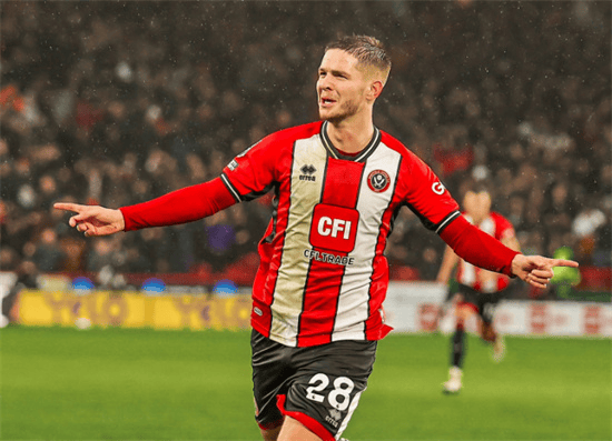 中超赛场暖心瞬间