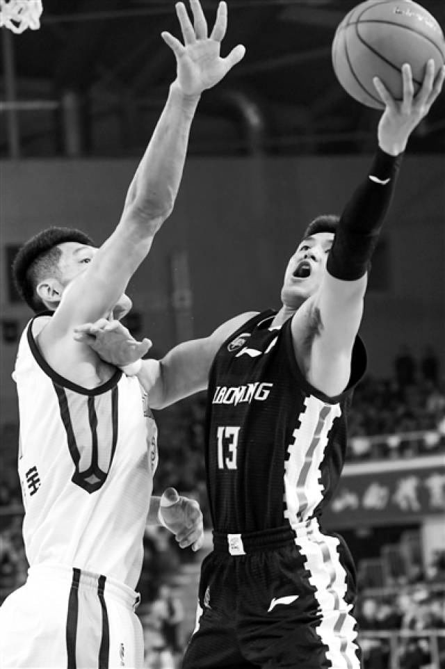 澳大利亚足球后卫