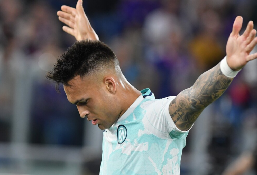 澳大利亚足球后卫