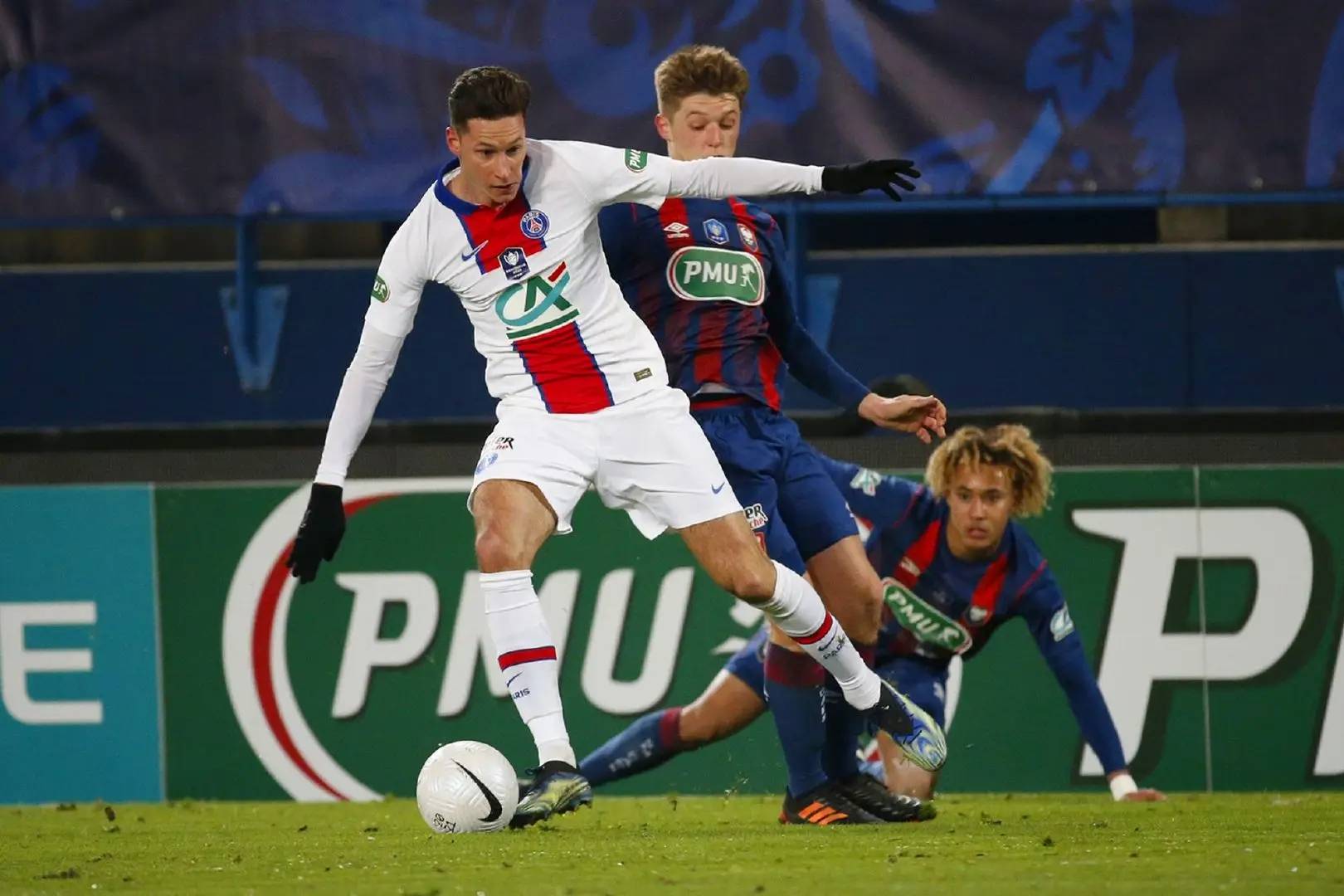 足球巨星们再度相遇,欧洲联赛火爆开战是哪一集