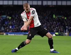 有赴美留学生被遣返中方